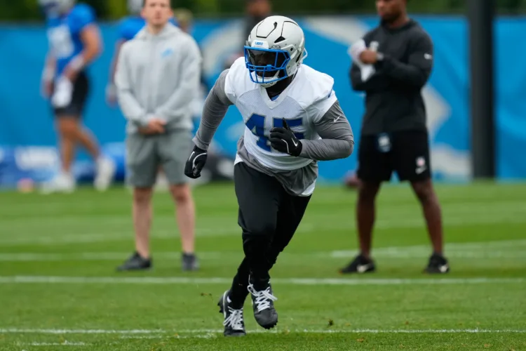 Devin White pushing for starting role with Lions after record-setting season with Raiders